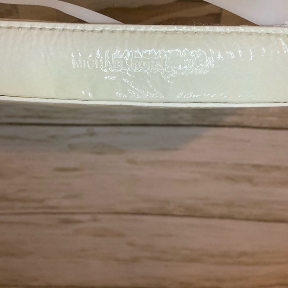 Micheal Kors• Clear and White Zebra print tote - Picture 6 of 13